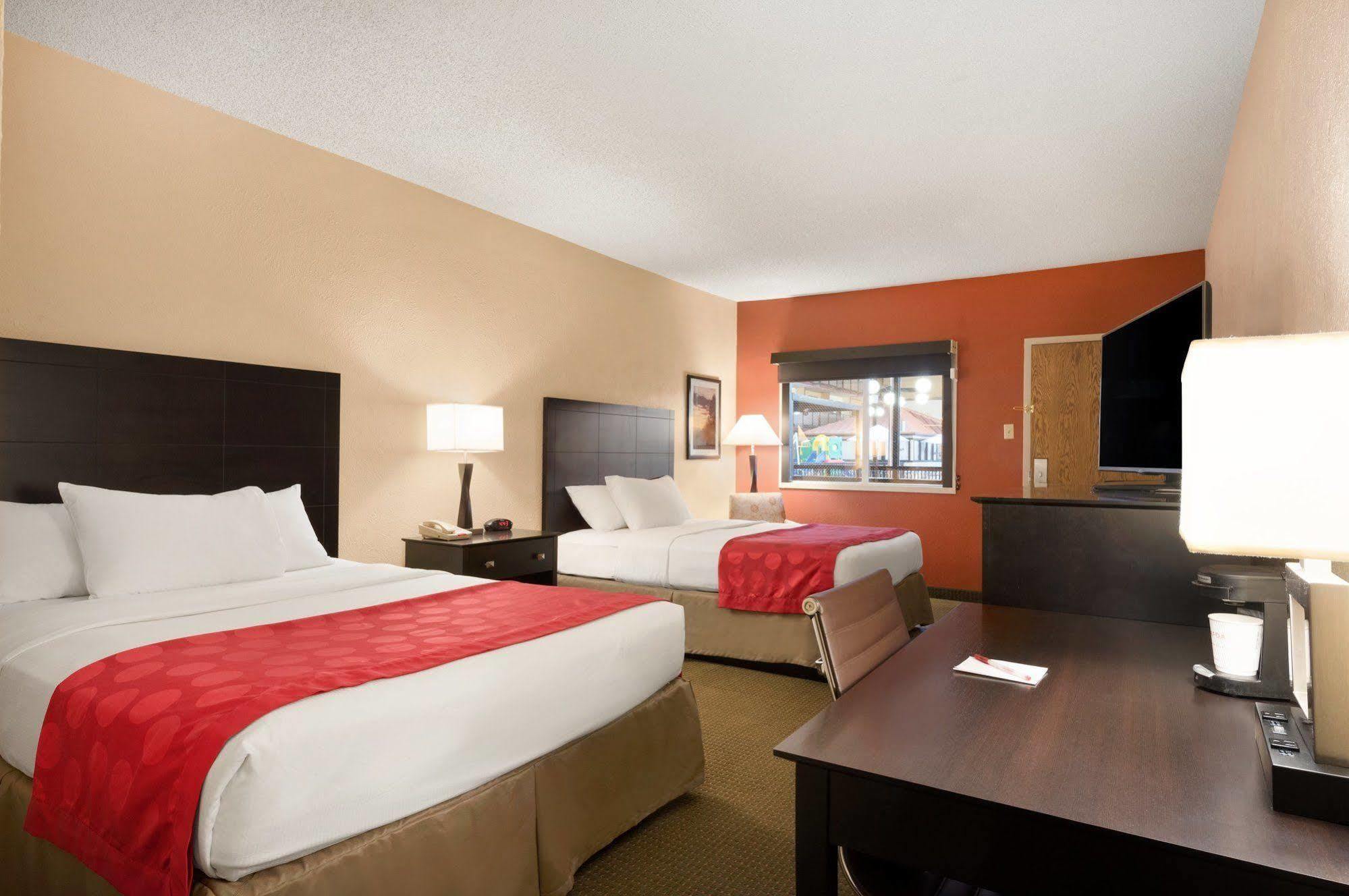Red Lion Hotel Gillette Esterno foto